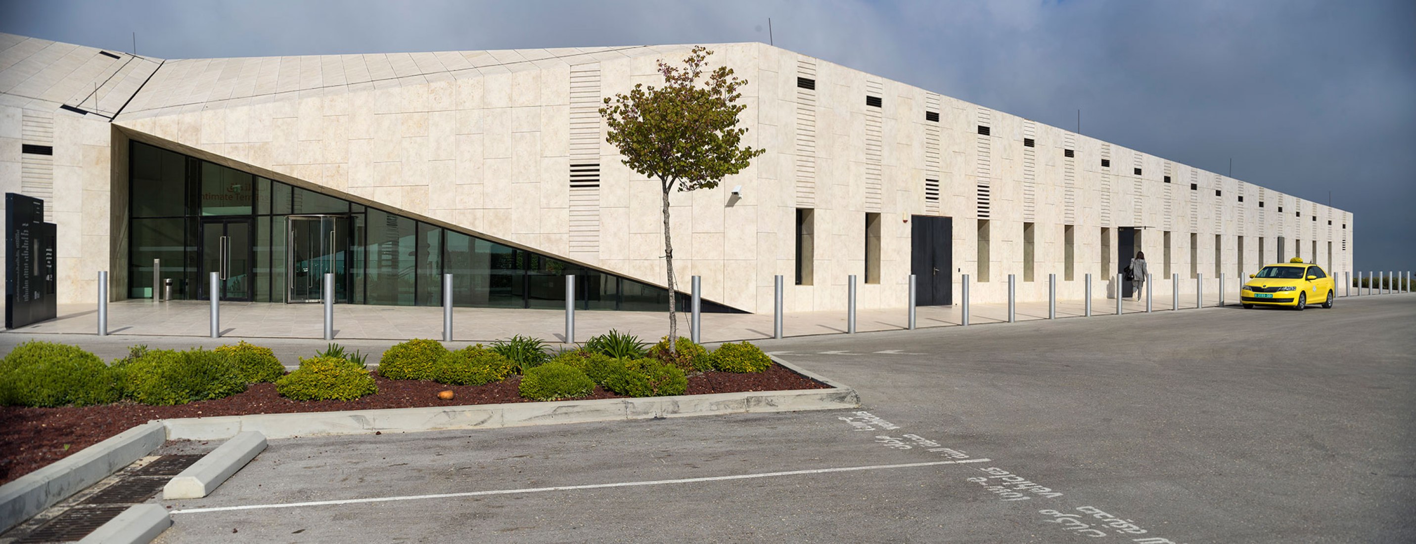 Las terrazas agrícolas inspiraron la forma arquitectónica del museo. Museo Palestino por Heneghan Peng Architects. Fotografía © Aga Khan Trust for Culture / Cemal Emden.