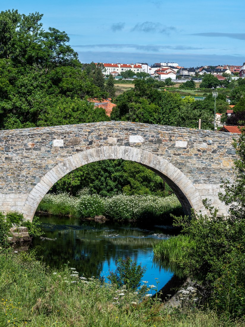 Puente de Furelos por AGi Architects. Fotografía por Héctor Santos-Díez.
