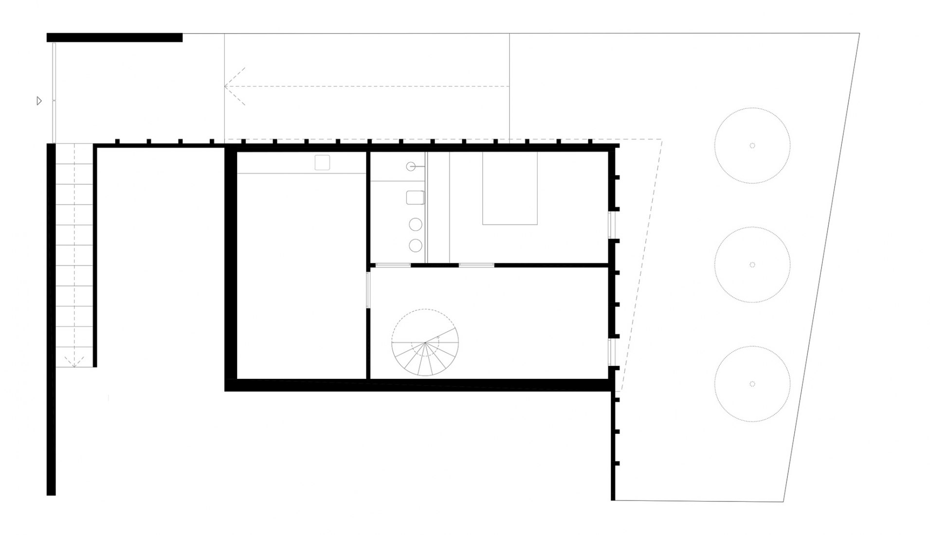 Ground floor plan. House on a brick base by Ágora arquitectura.
