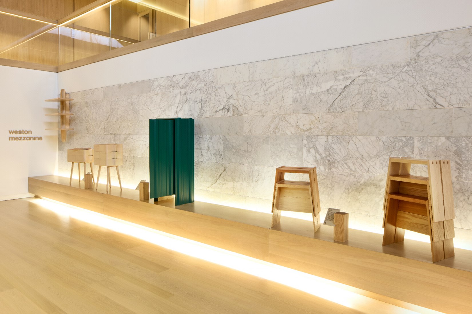 Inaguración en Design Museum. Discovered por AHEC y Wallpaper*. Fotografía por Thom Atkinson.