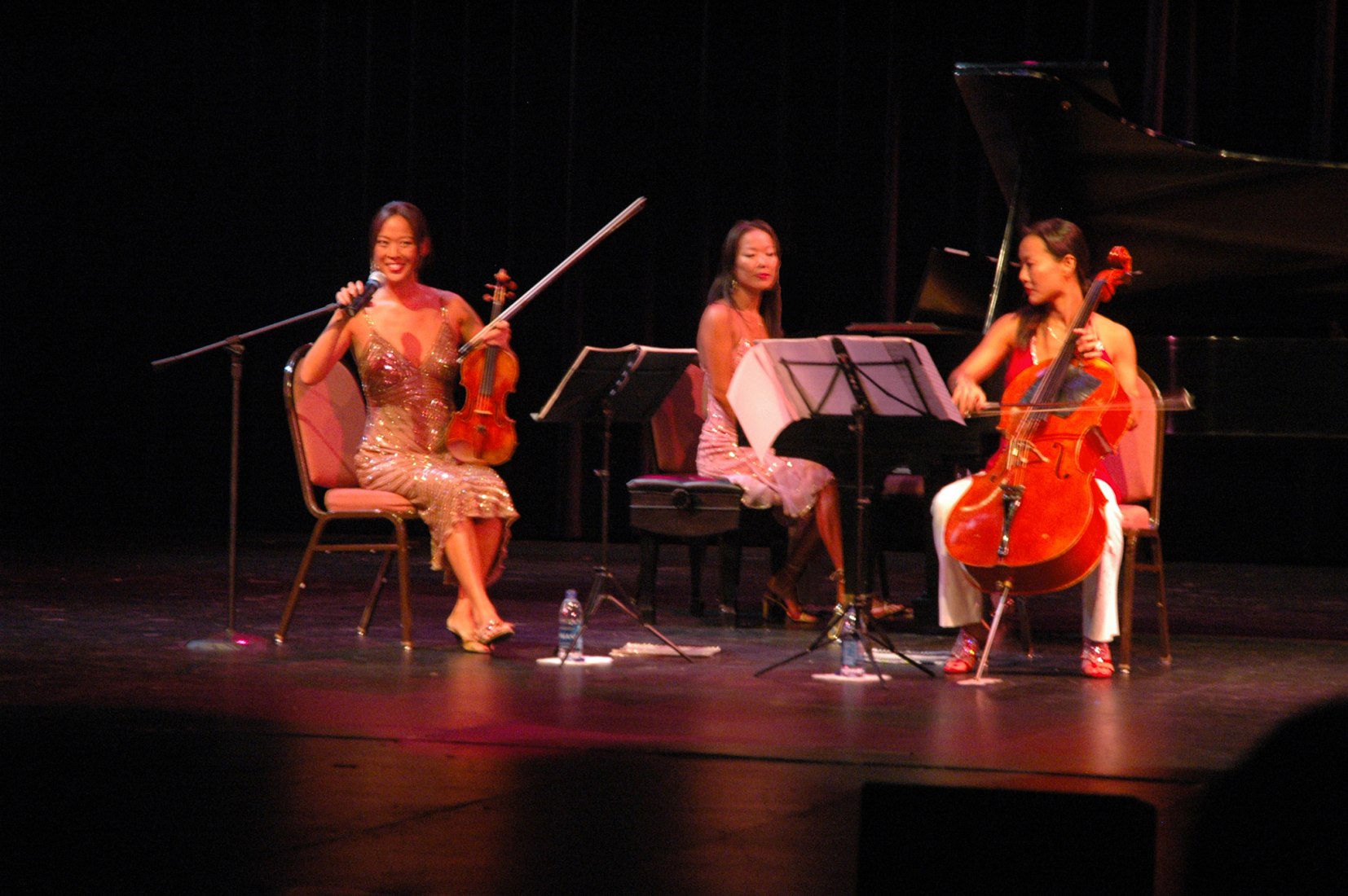 AHN TRIO: Una versión moderna de piano, violín, violonchelo