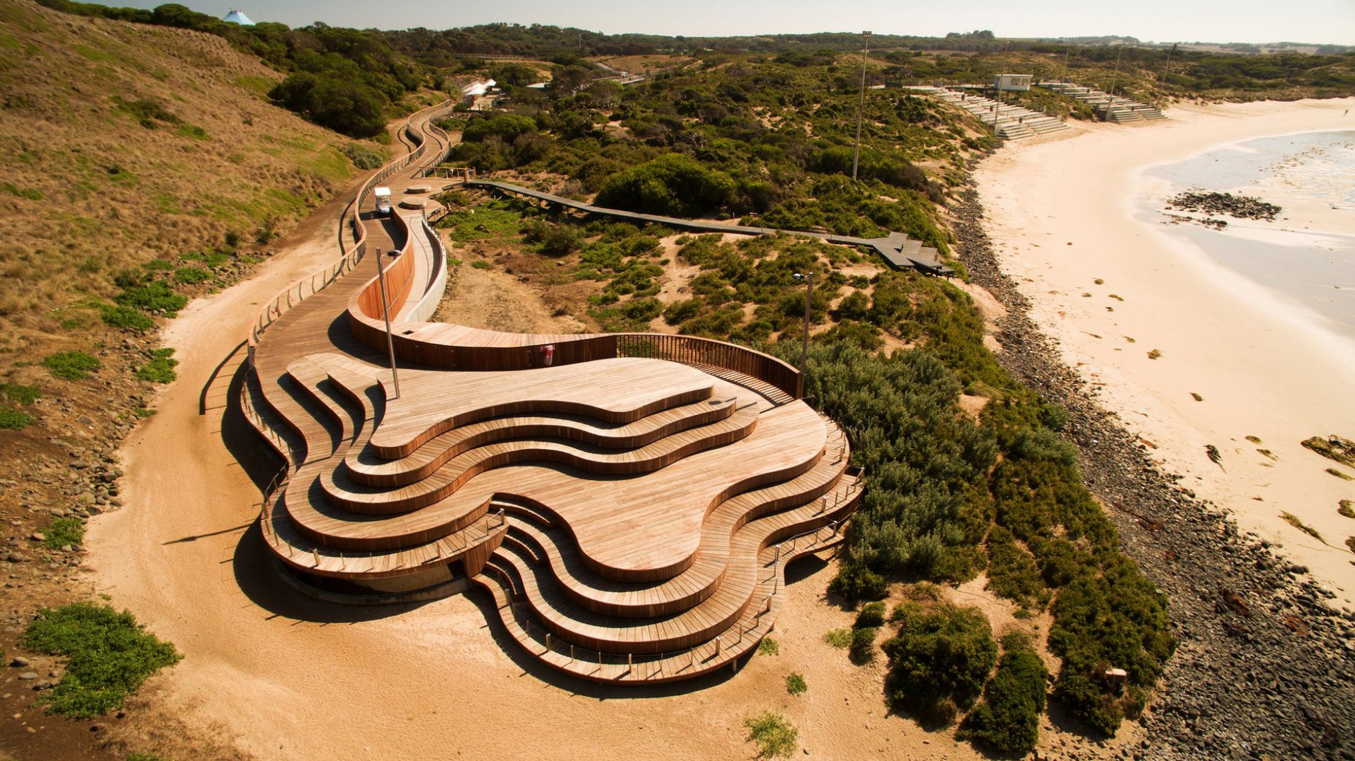 Mirador Penguin Plus por Tract Consultants, Phillip Island, Victoria. Photograph © Phillip Island Nature Parks.