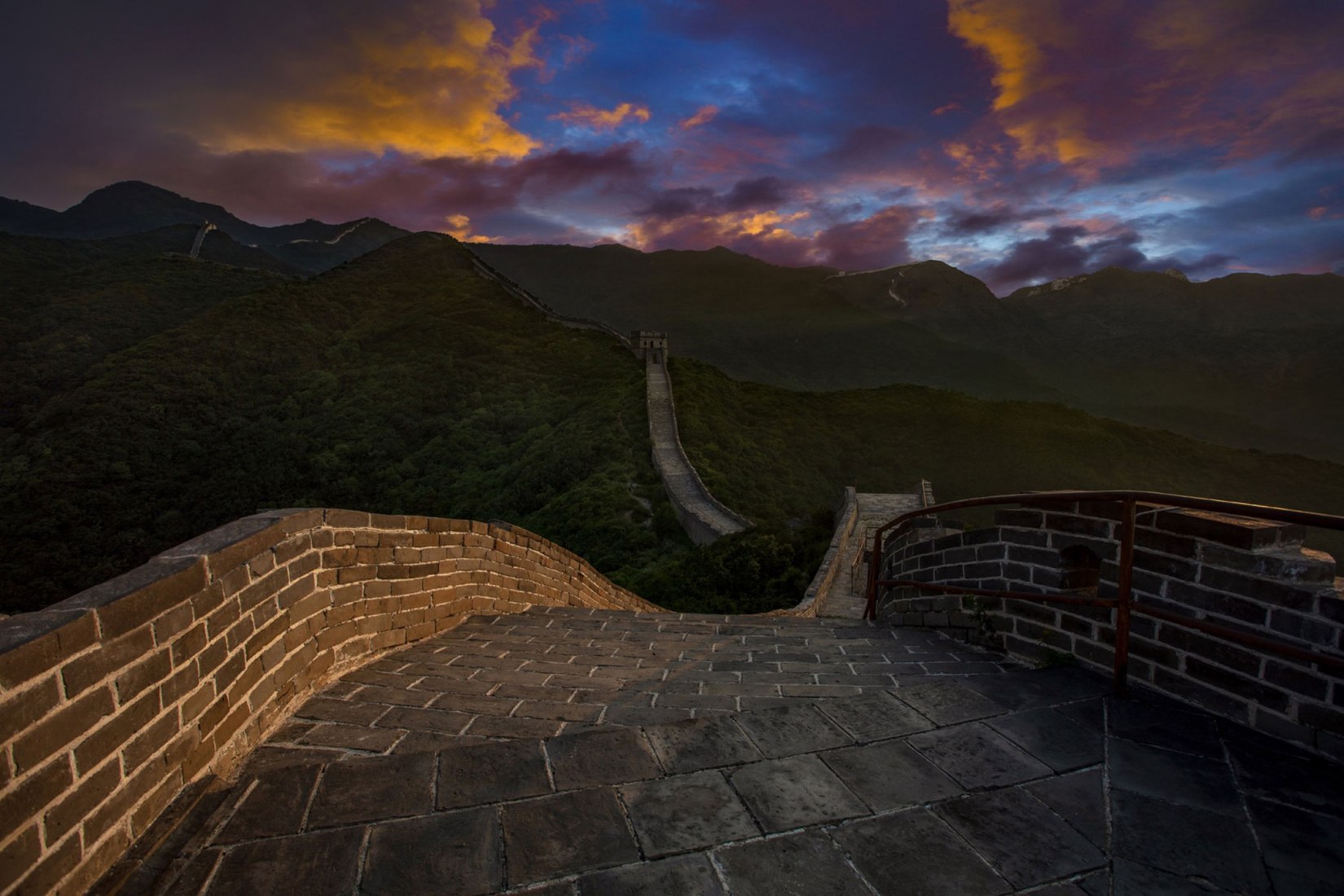 A Night on the Great Wall of China, Courtesy of Airbnb. Image courtesy of Airbnb