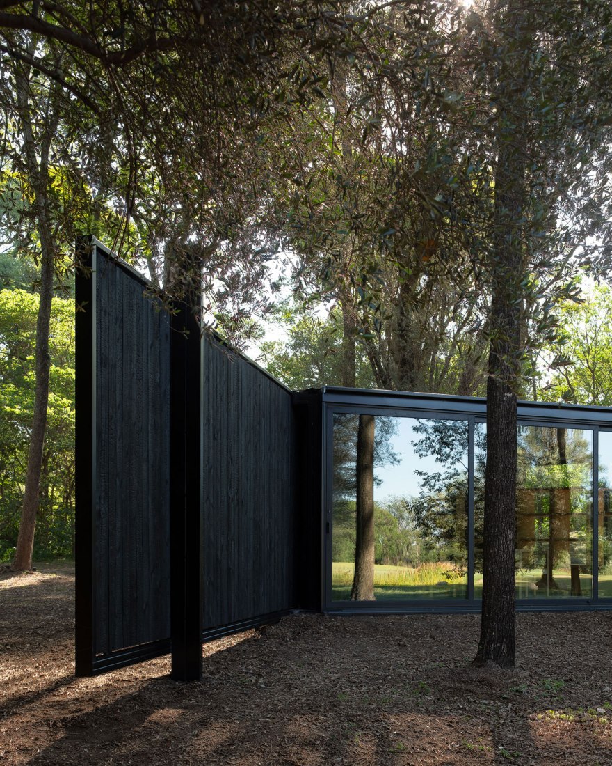 Archipelago Pavilion Author Houses by Alarcia Ferrer Arquitectos. PhArchipelago Pavilion Author Houses by Alarcia Ferrer Arquitectos. Photograph by Javier Agustín Rojas.