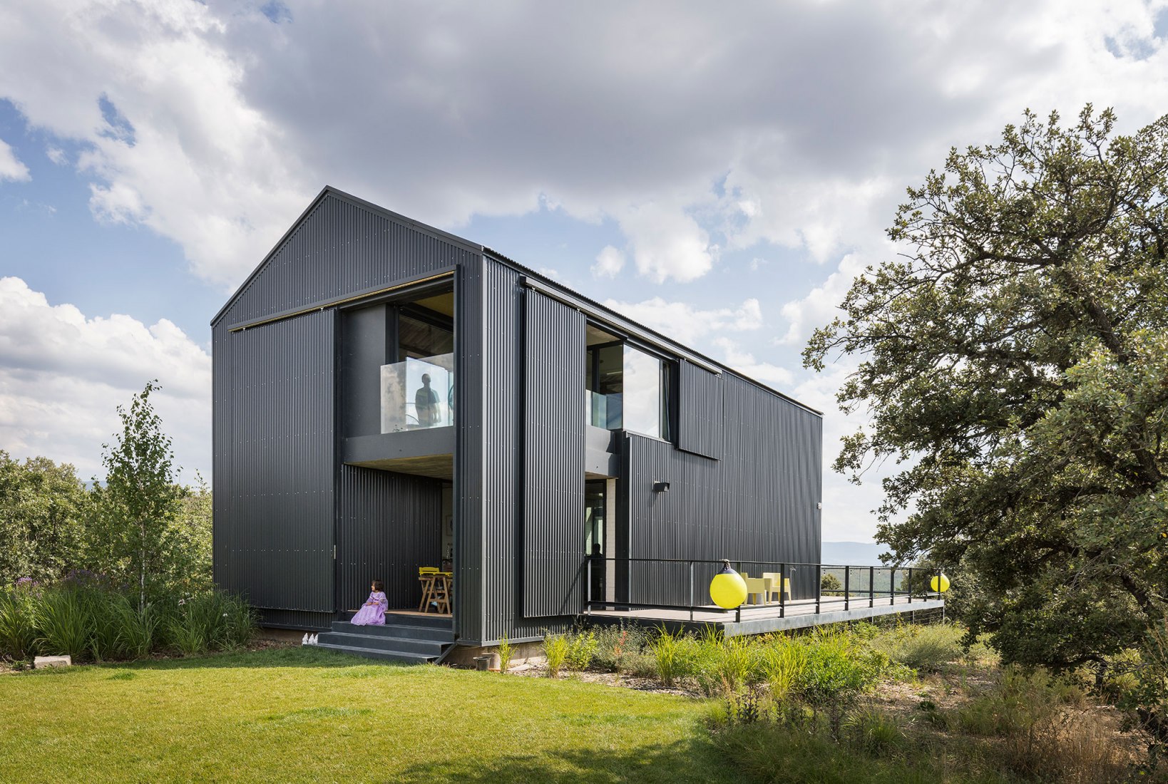Granero House by Alberich-Rodríguez Arquitectos. Photograph by Imagen Subliminal
