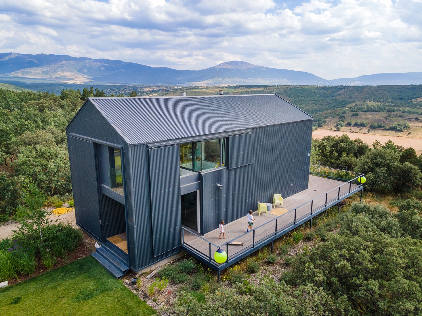 Granero House by Alberich-Rodríguez Arquitectos. Photograph by Imagen Subliminal