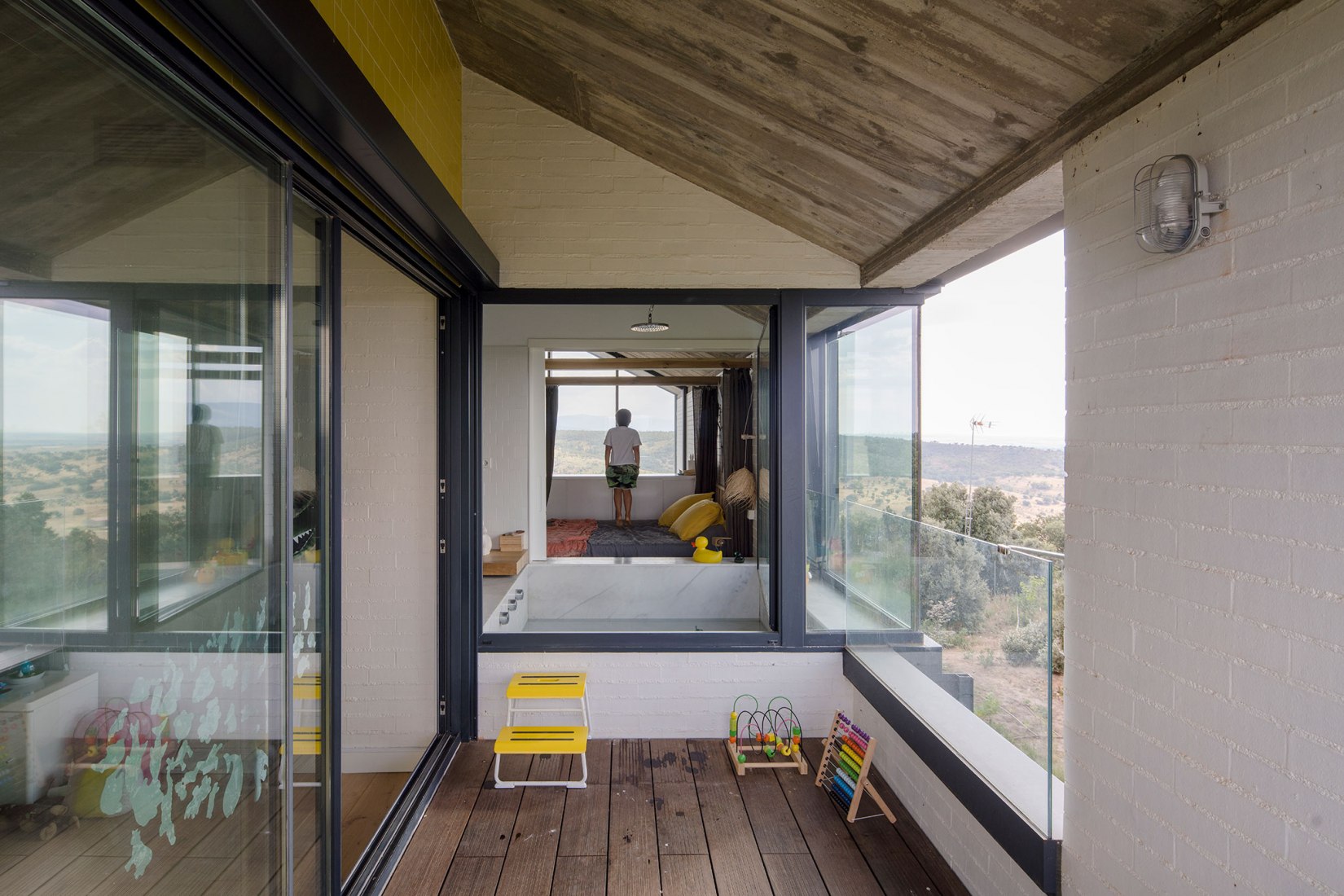 Granero House by Alberich-Rodríguez Arquitectos. Photograph by Imagen Subliminal