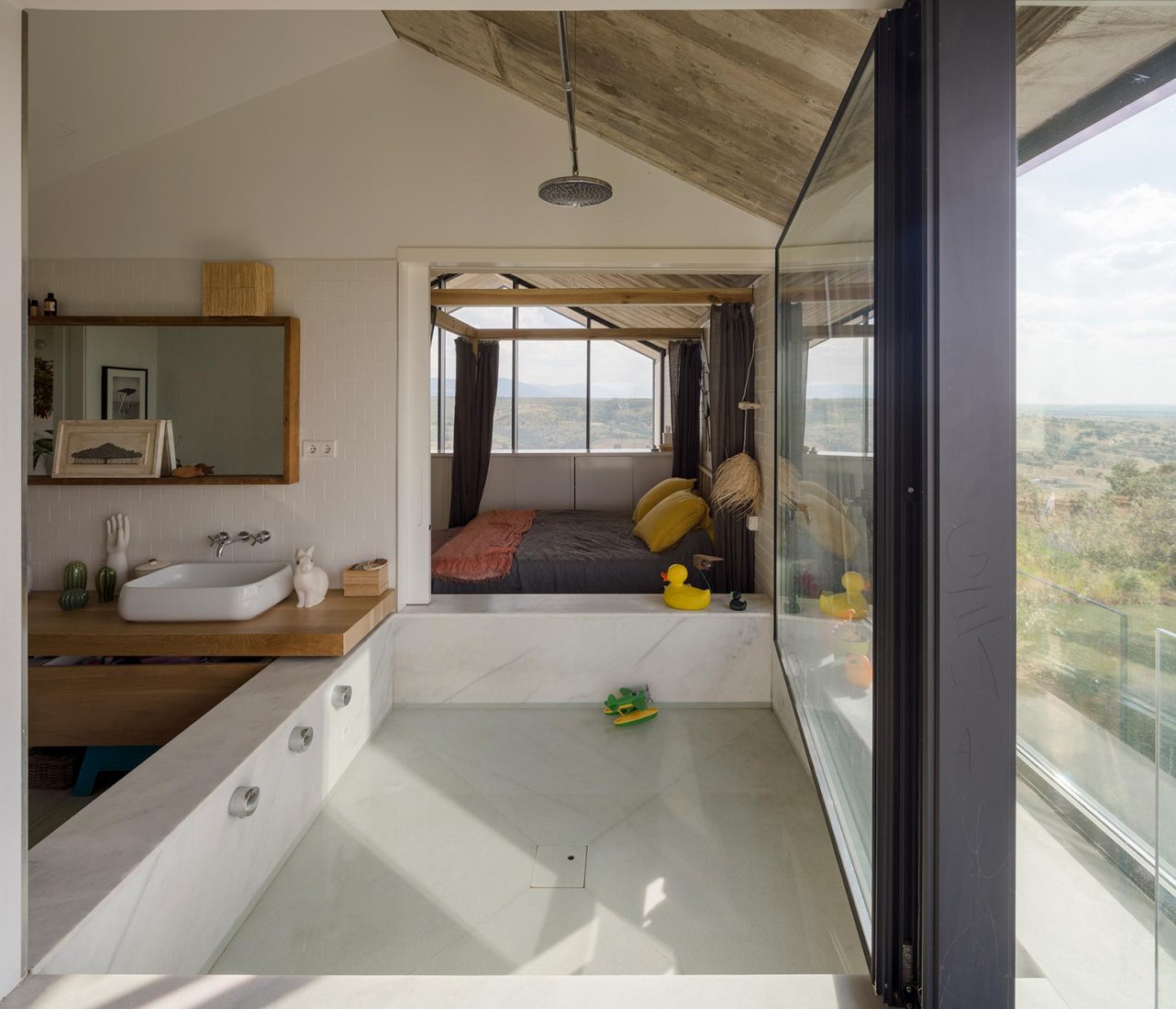 Granero House by Alberich-Rodríguez Arquitectos. Photograph by Imagen Subliminal