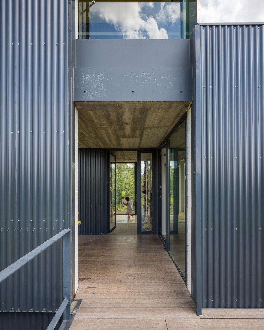 Granero House by Alberich-Rodríguez Arquitectos. Photograph by Imagen Subliminal