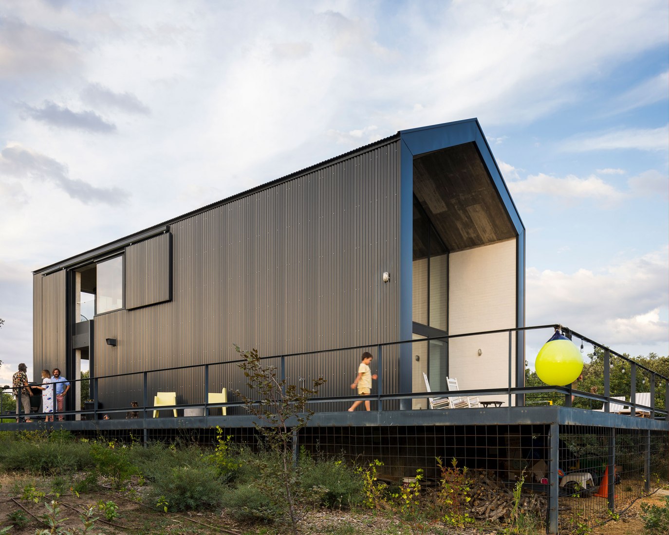 Granero House by Alberich-Rodríguez Arquitectos. Photograph by Imagen Subliminal