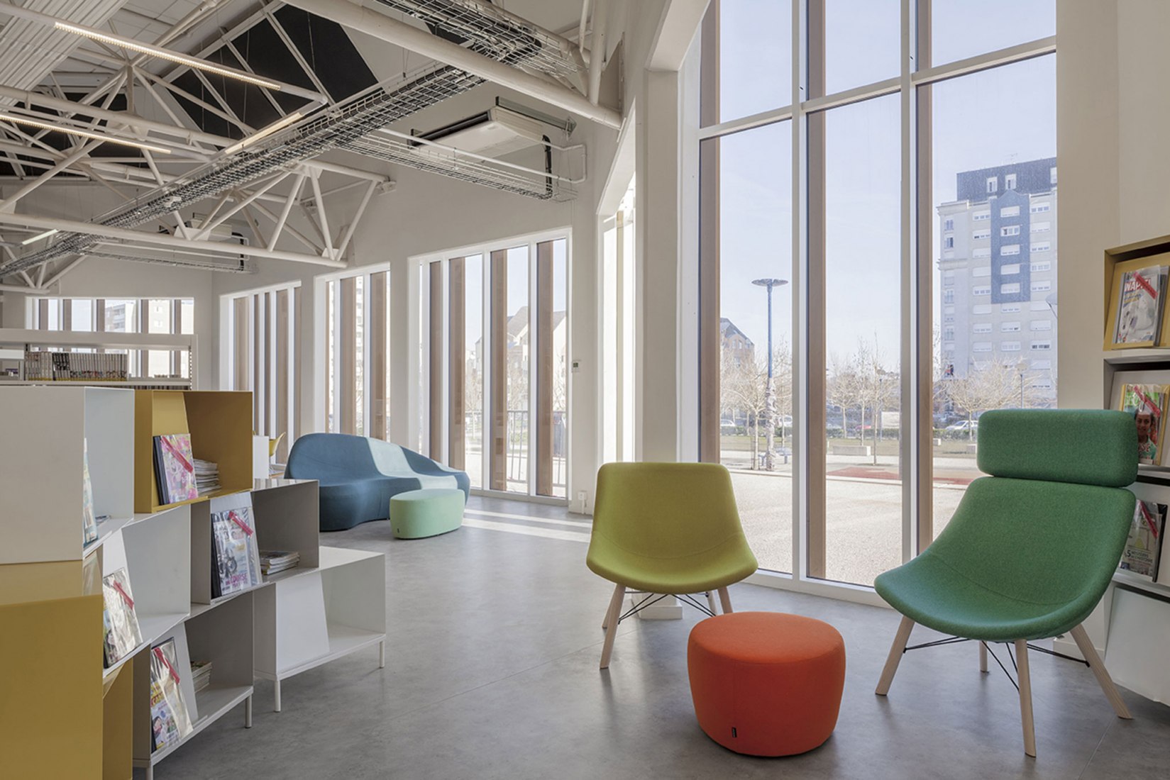 Renovación del Centro Comunitario Albert Schweitzer por MOA. Fotografía de Cyrille Lallement.