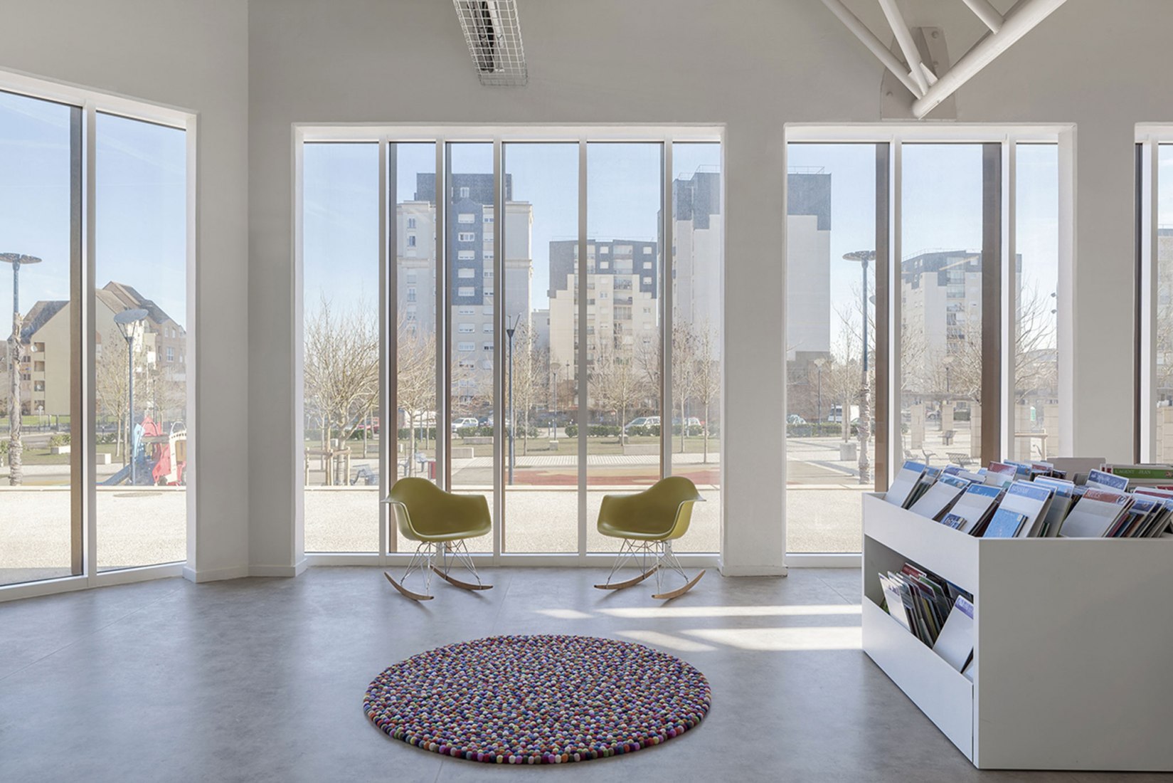 Renovación del Centro Comunitario Albert Schweitzer por MOA. Fotografía de Cyrille Lallement.
