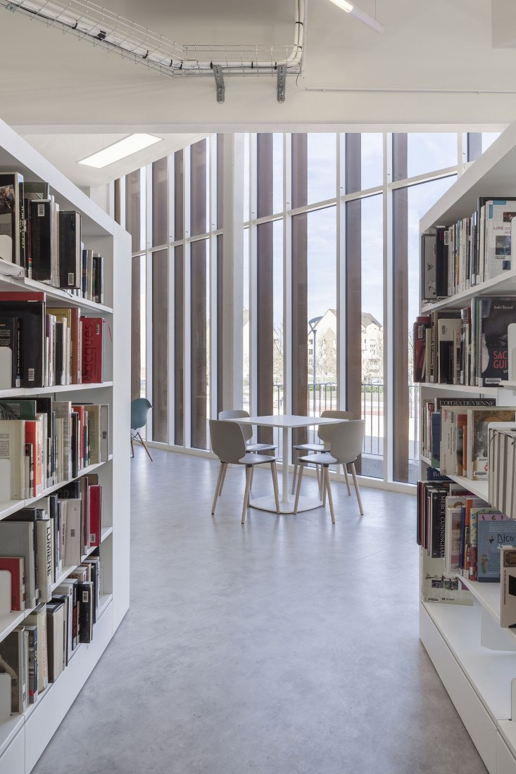 Renovación del Centro Comunitario Albert Schweitzer por MOA. Fotografía de Cyrille Lallement.