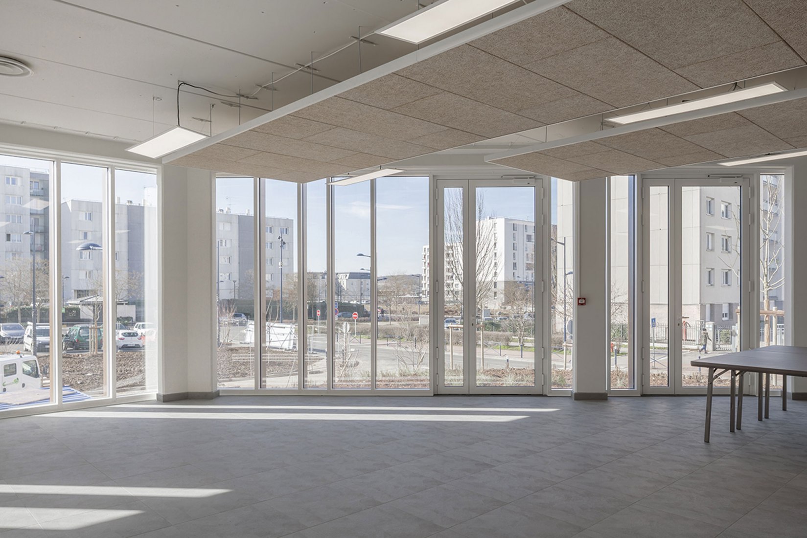 Renovación del Centro Comunitario Albert Schweitzer por MOA. Fotografía de Cyrille Lallement.