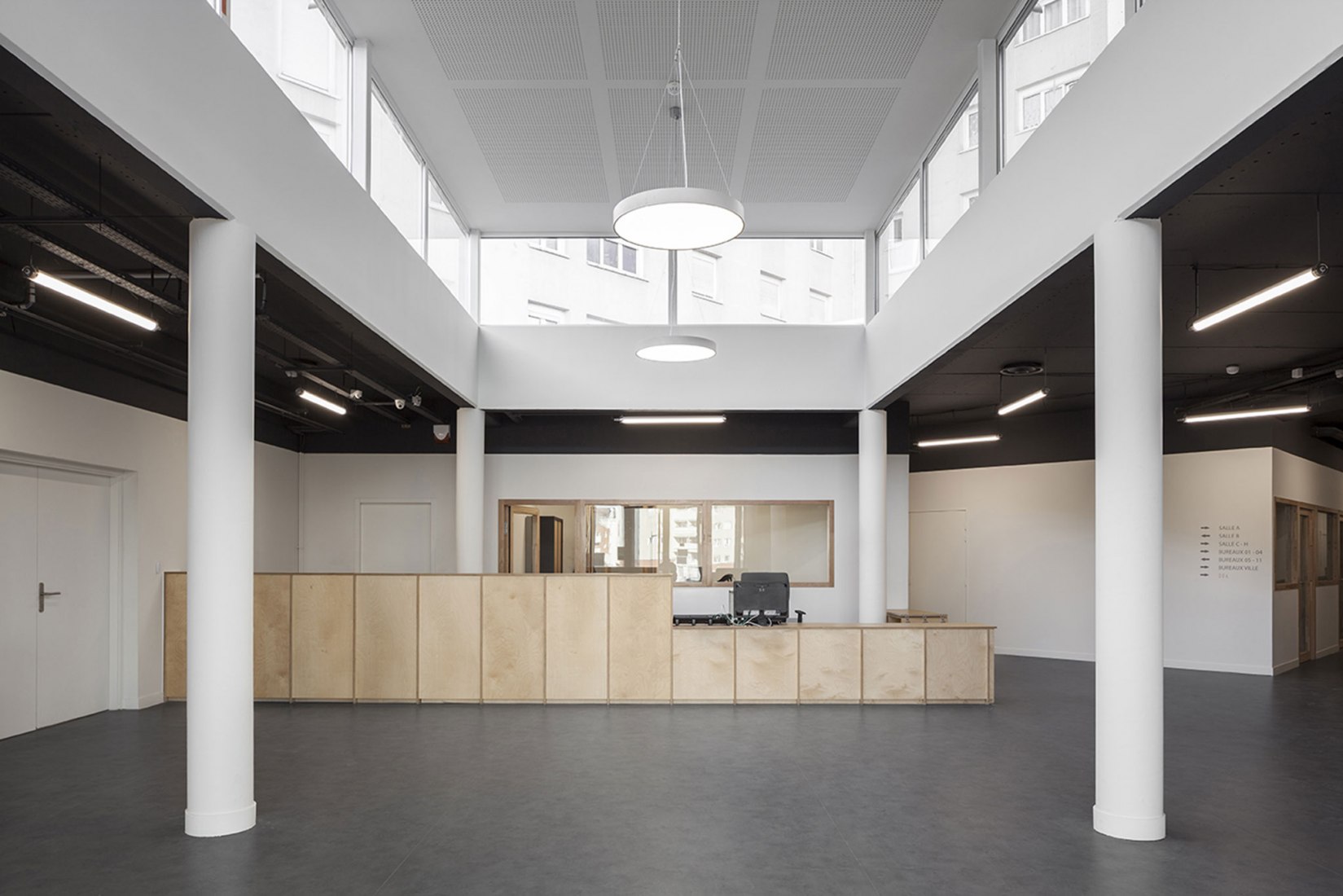 Renovación del Centro Comunitario Albert Schweitzer por MOA. Fotografía de Cyrille Lallement.