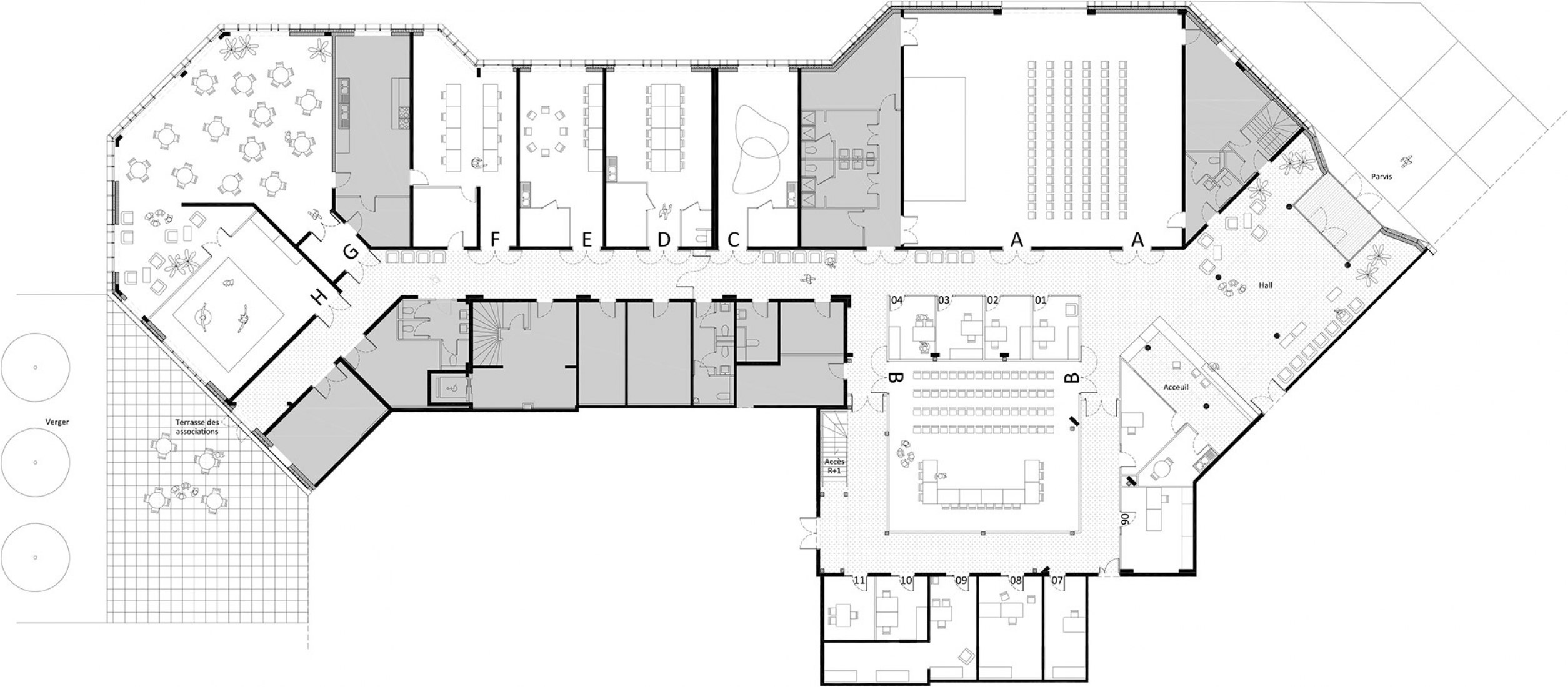 Planta. Renovación del Centro Comunitario Albert Schweitzer por MOA. Cortesía de MOA.