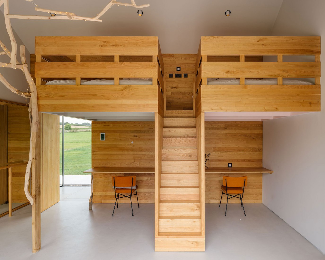 Una vivienda por Alberto Marcos_AMPS Arquitectura y Diseño. Fotografía por Imagen Subliminal (Miguel de Guzmán + Rocío Romero).