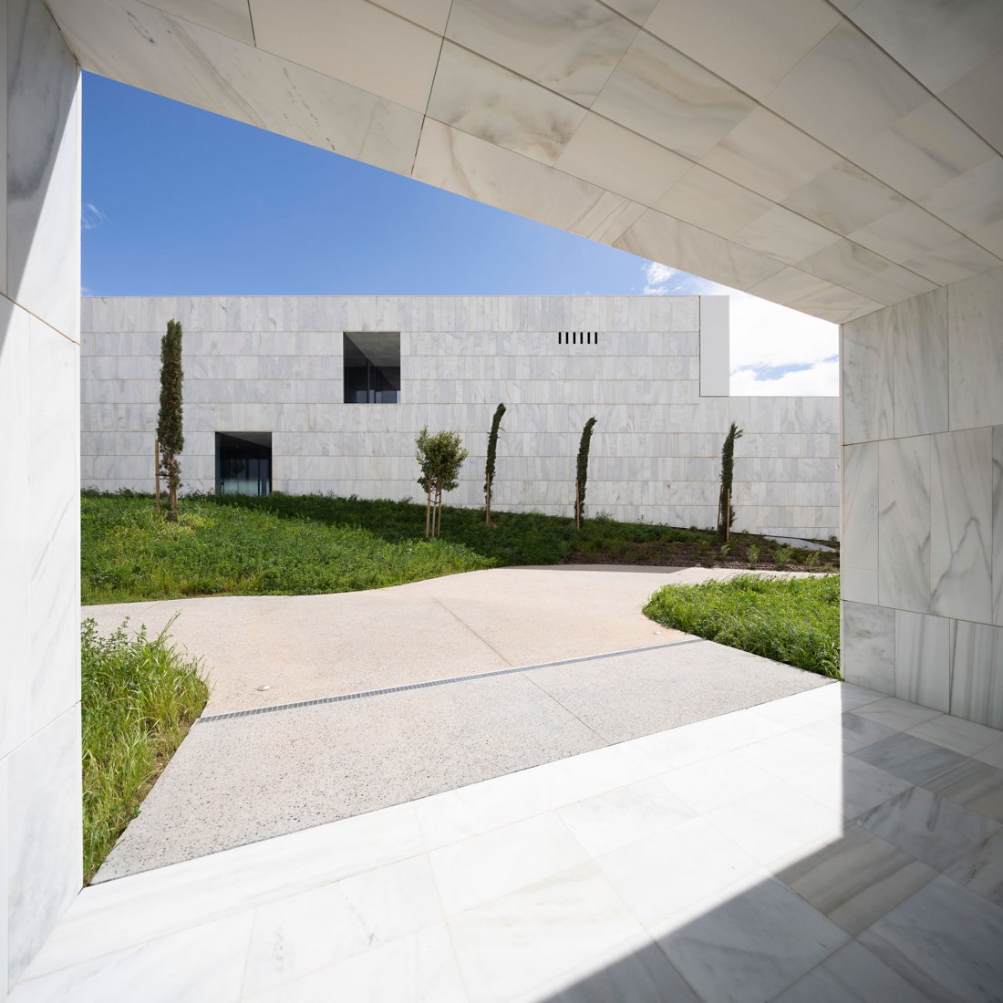 Headquarters and Auditorium for the University of Málaga by alcolea+tárrago / Roberto Ercilla. Photograph by Javier Callejas. 