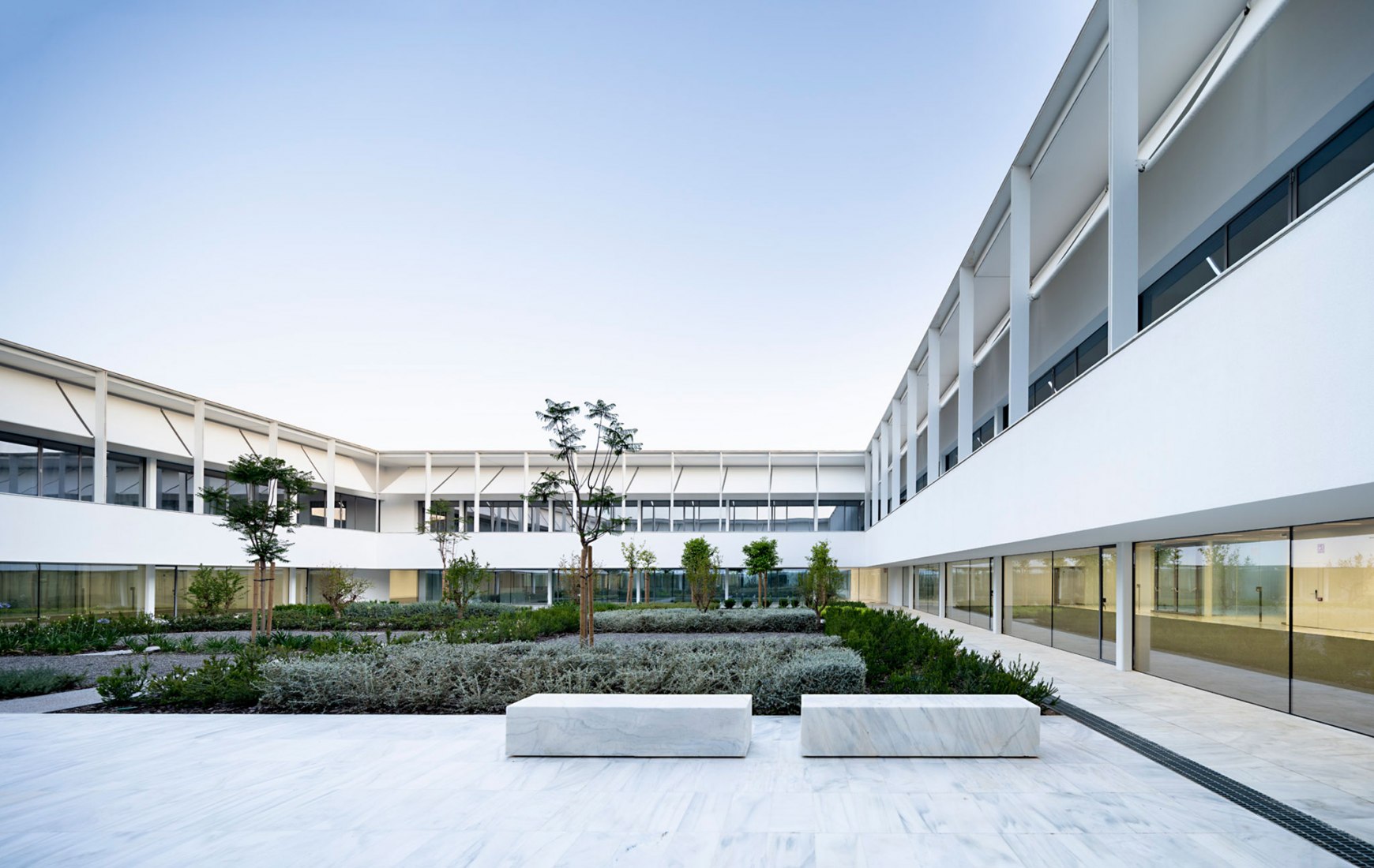 Headquarters and Auditorium for the University of Málaga by alcolea+tárrago / Roberto Ercilla. Photograph by Javier Callejas. 