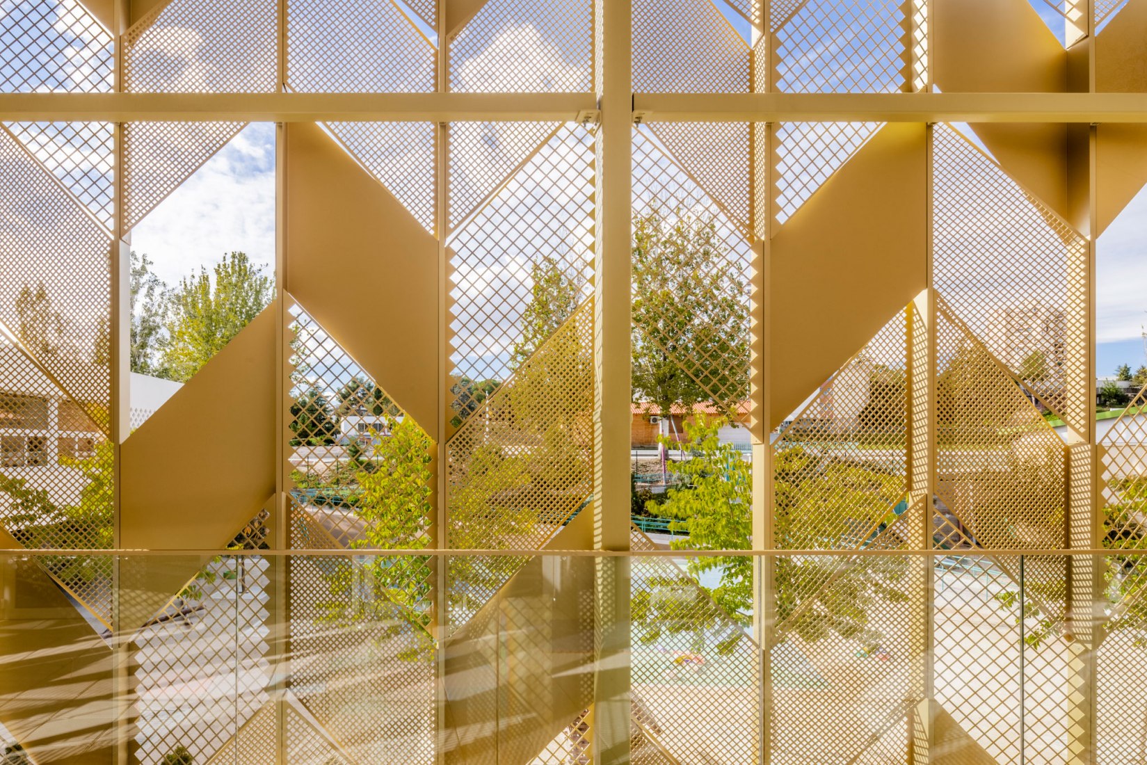 New first-cycle nursery school and outdoor spaces of the French Lyceum by Ale Estudio and b-ground arquitectura. Photograph by Juan Sepúlveda.