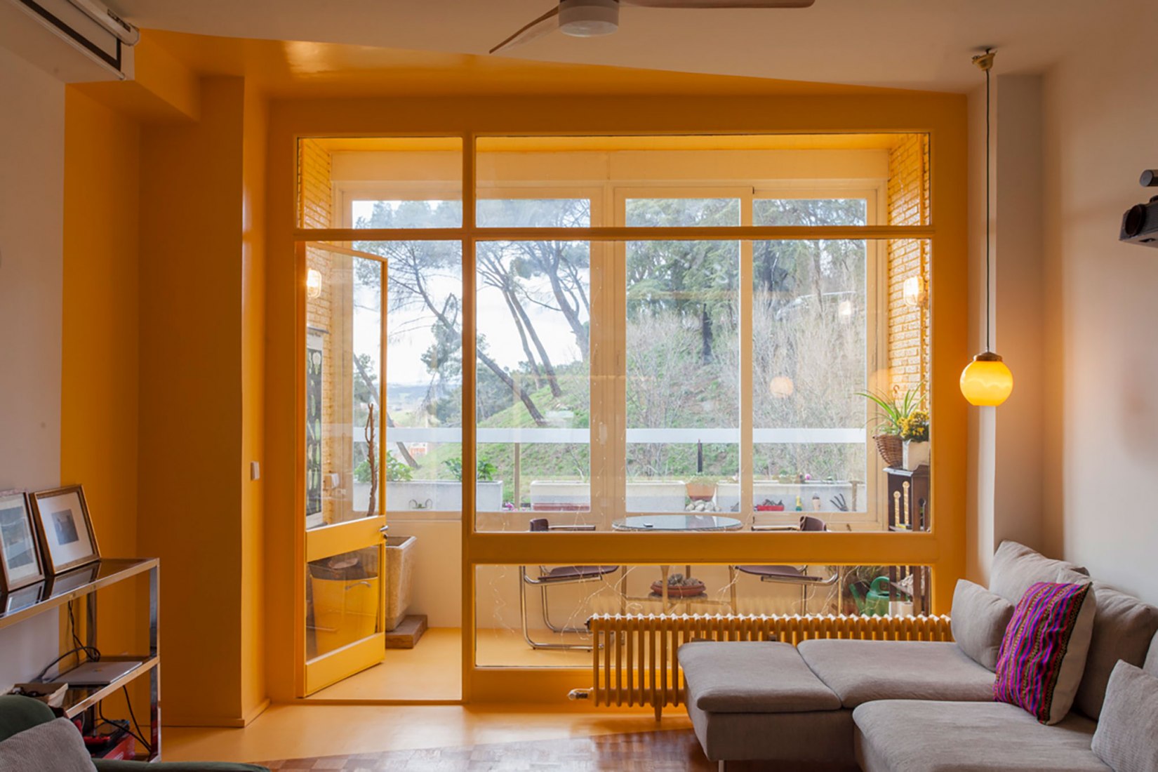 Casa Sueños by Ale Estudio. Photograph by Ojo Vivo Foto.