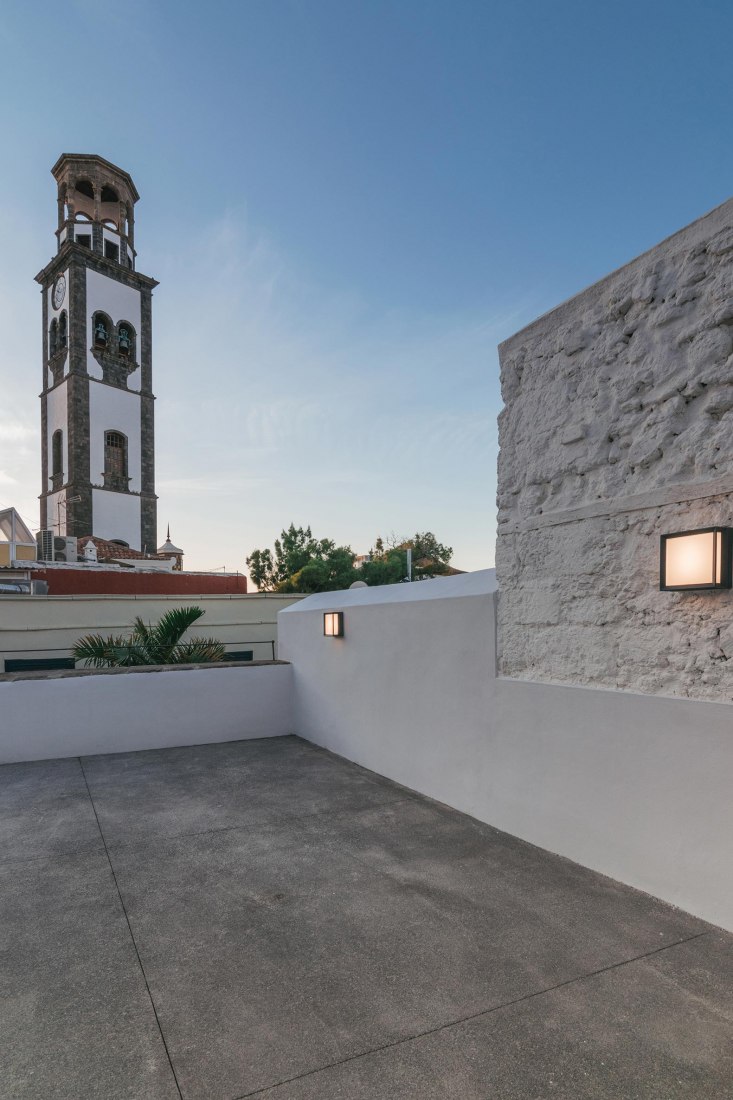 House of the "diablos locos" by Alejandro Beautell. Photograph by Flavio Dorta