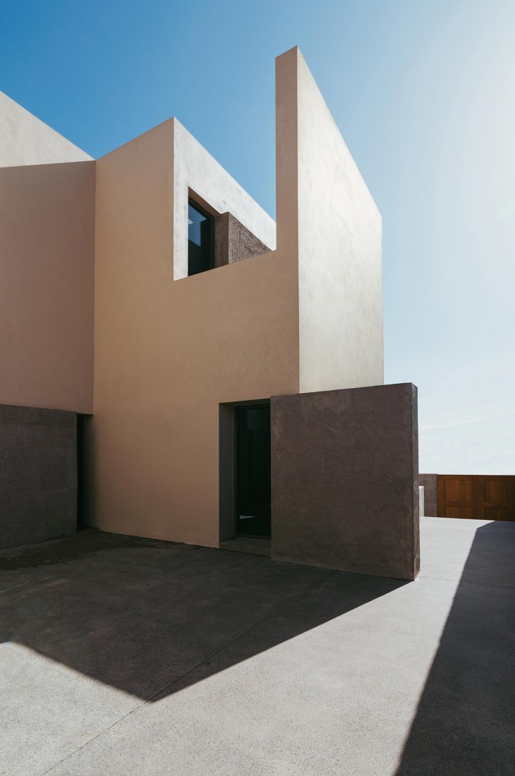 La Ventolera house by Alejandro Beautell. Photograph by Flavio Dorta