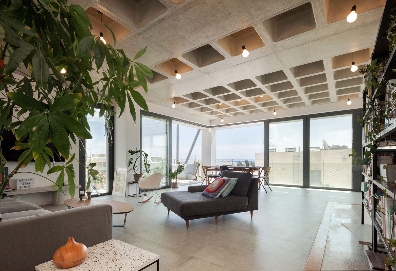 Bloque de apartamentos ZIO por Alexis Papadopoulos Architectural Practice. Fotografía por Creative Photo Room.