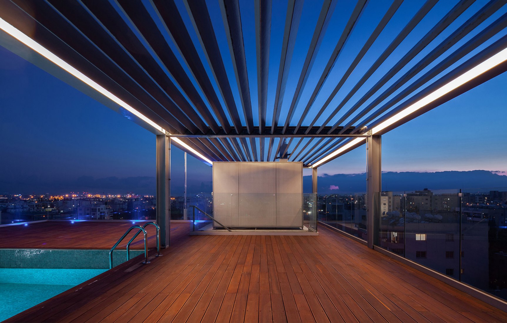 Bloque de apartamentos ZIO por Alexis Papadopoulos Architectural Practice. Fotografía por Creative Photo Room.