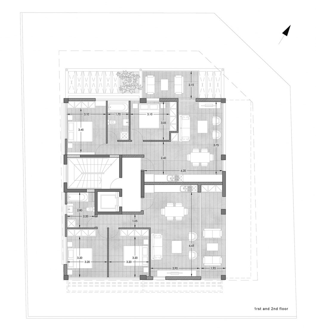 1ª y 2ª planta. Bloque de apartamentos ZIO por Alexis Papadopoulos Architectural Practice.