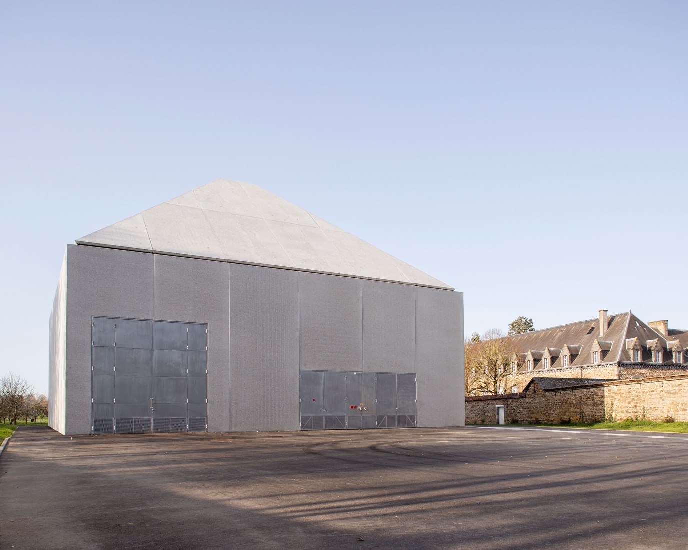 Sala de calderas por ALTA Le Trionnaire - Le Chapelain. Fotografía por Gaëtan Chevrier.