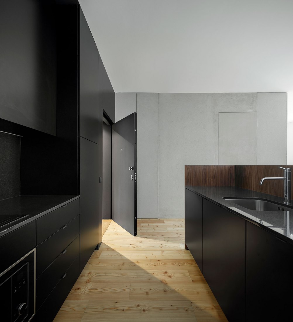 Devesas Factory Building by Anarchlab. Photograph by Ivo Tavares Studio