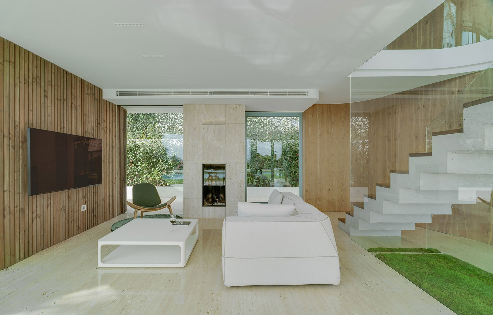 A Room at 3 meters by WOHA by Antonio Maciá. Photograph by David Frutos