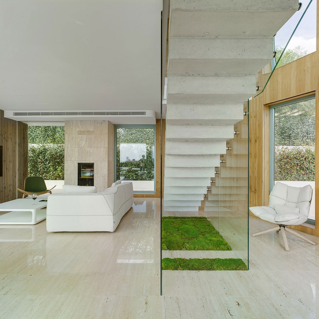 A Room at 3 meters by WOHA by Antonio Maciá. Photograph by David Frutos