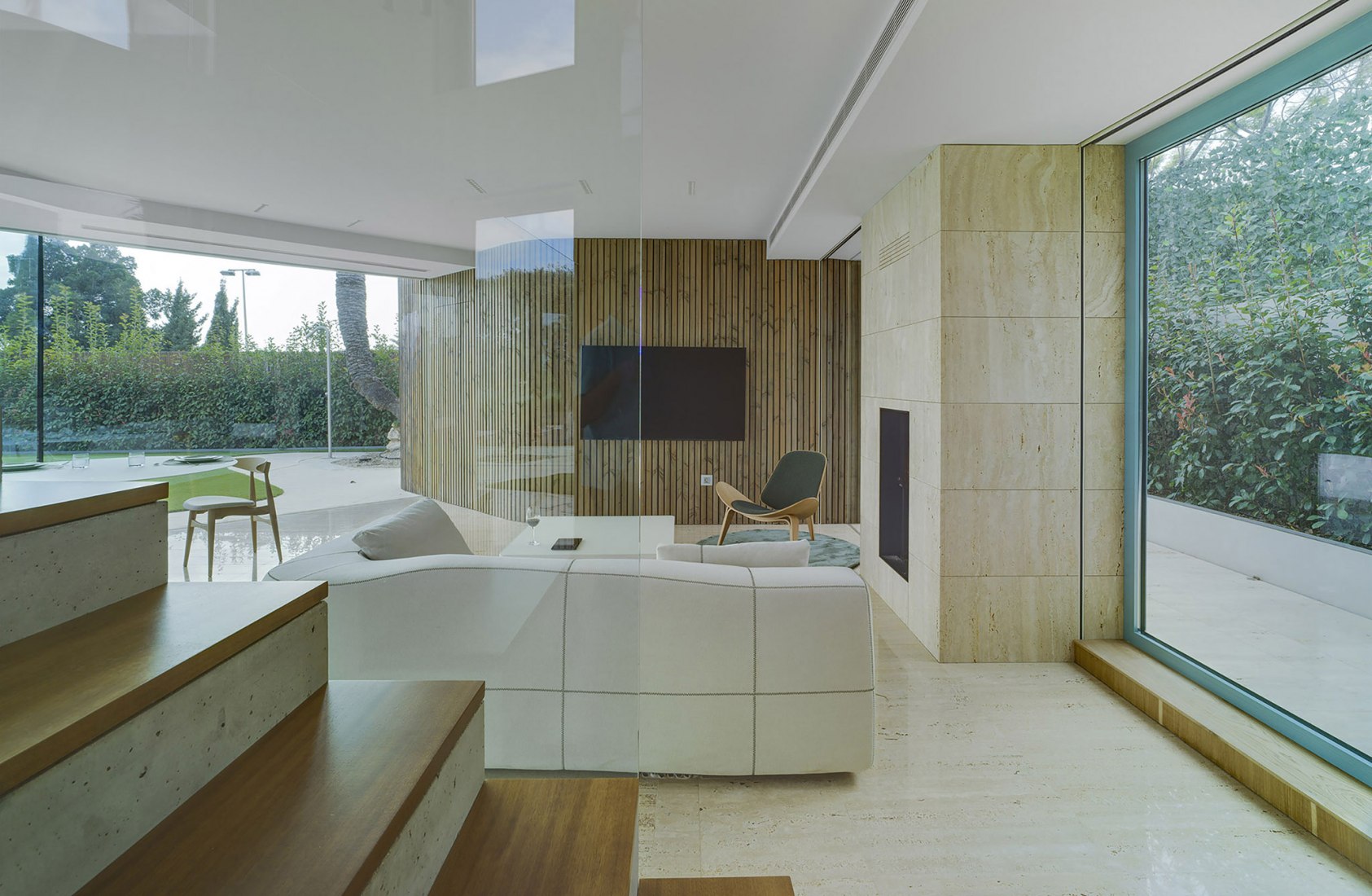 A Room at 3 meters by WOHA by Antonio Maciá. Photograph by David Frutos