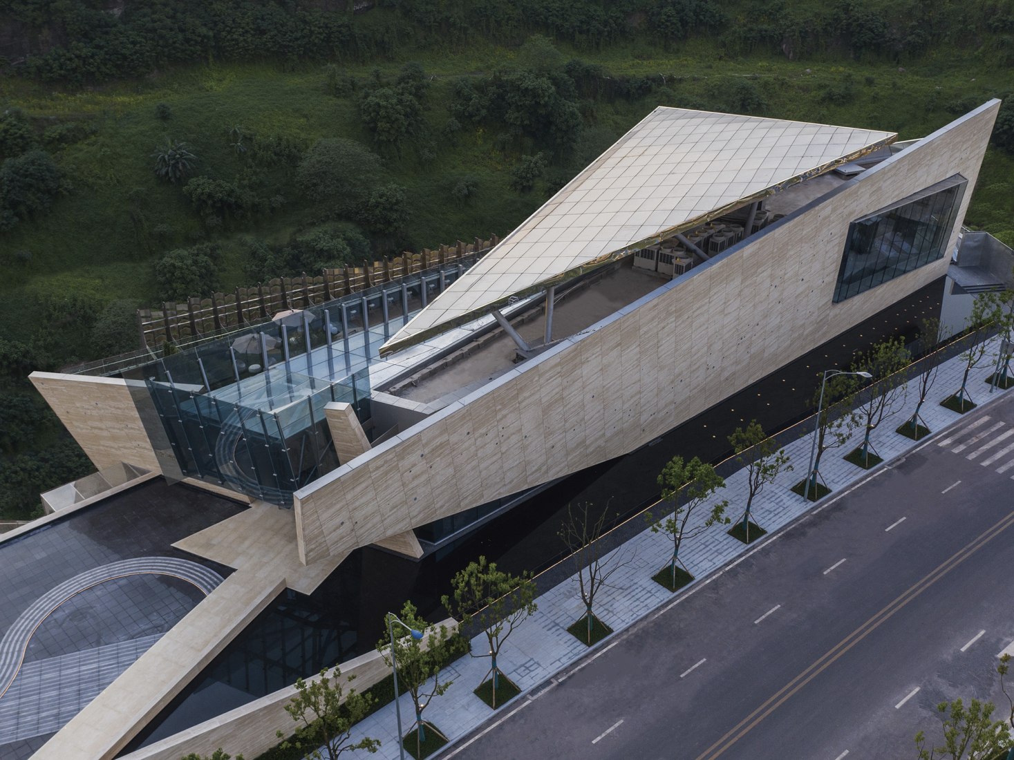 Oficina de ventas de CRCC Chongqing City Park por aoe. Fotografía por Huang Ligang
