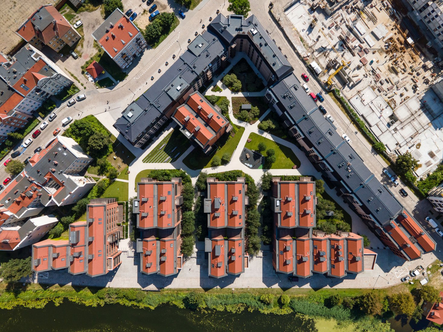 Riverview by APA Wojciechowski Architekci. Photograph by Radek Gałczyński.
