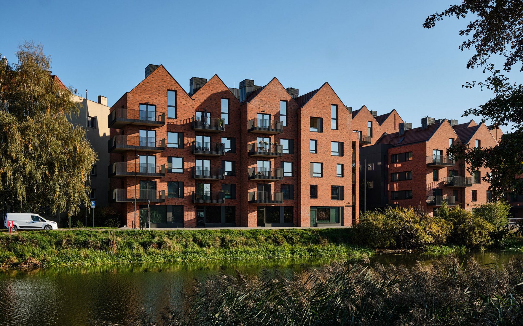 Riverview by APA Wojciechowski Architekci. Photograph by Rafał Kłos.