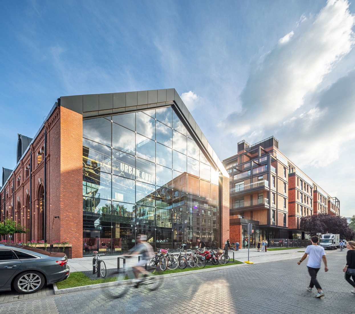 Elektrownia Powiśle by APA Wojciechowski Architekci. Photograph by Marcin Czechowicz.