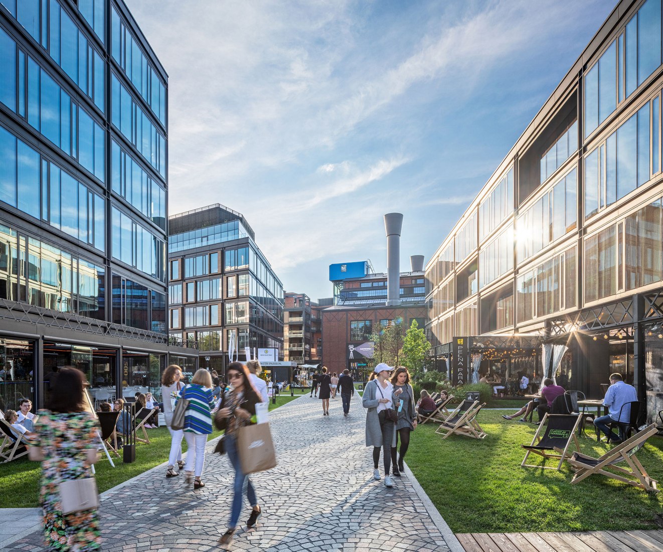 Elektrownia Powiśle by APA Wojciechowski Architekci. Photograph by Marcin Czechowicz.
