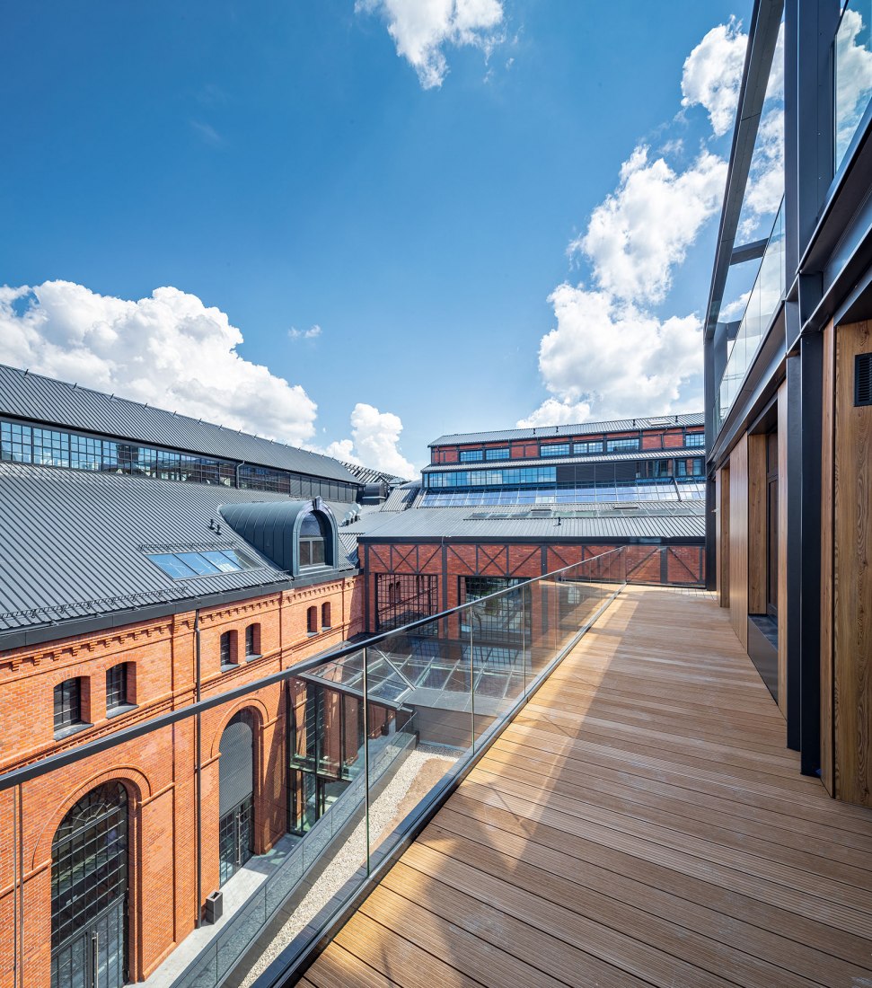 Elektrownia Powiśle by APA Wojciechowski Architekci. Photograph by Marcin Czechowicz.