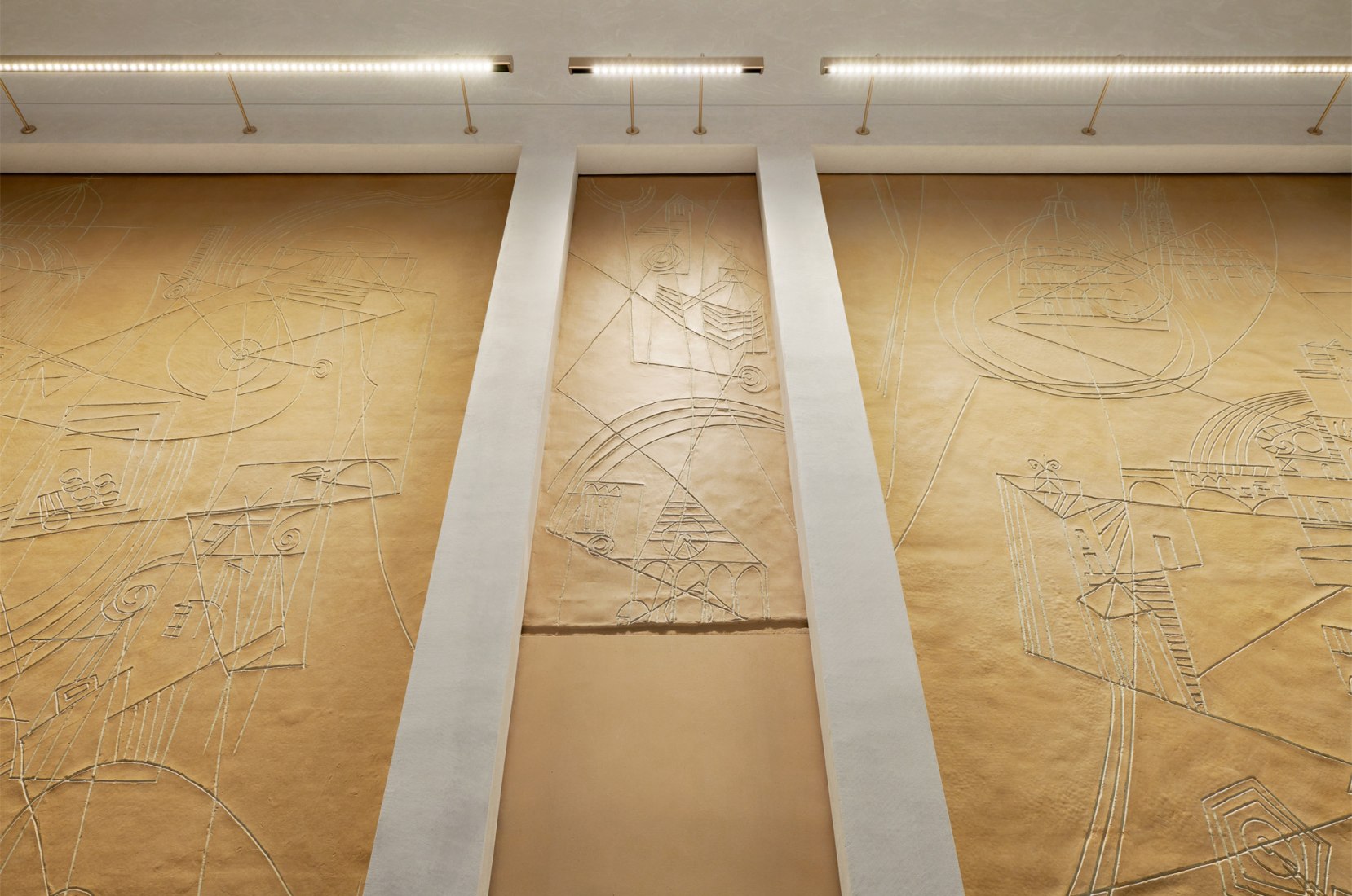 Apple Store, Via Del Corso, Rome. Photo courtesy of Apple.