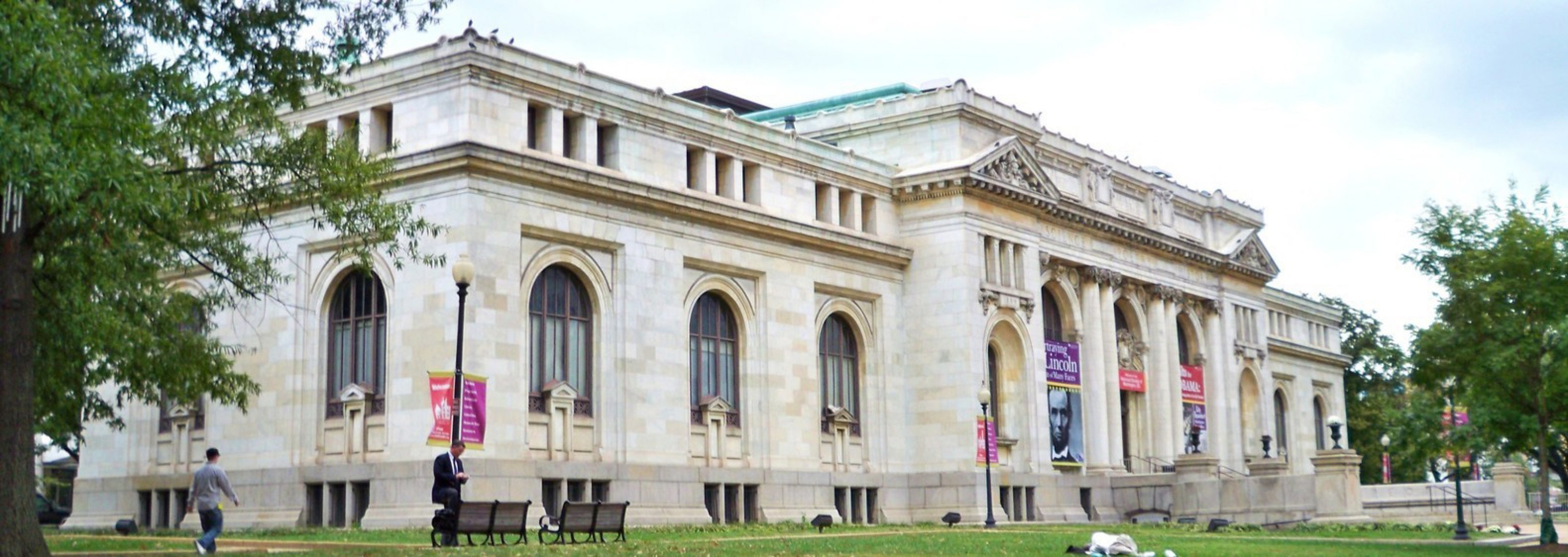 Carnegie Library view. Image © Wikimedia user MBisanz licensed under CC BY-SA 3.0