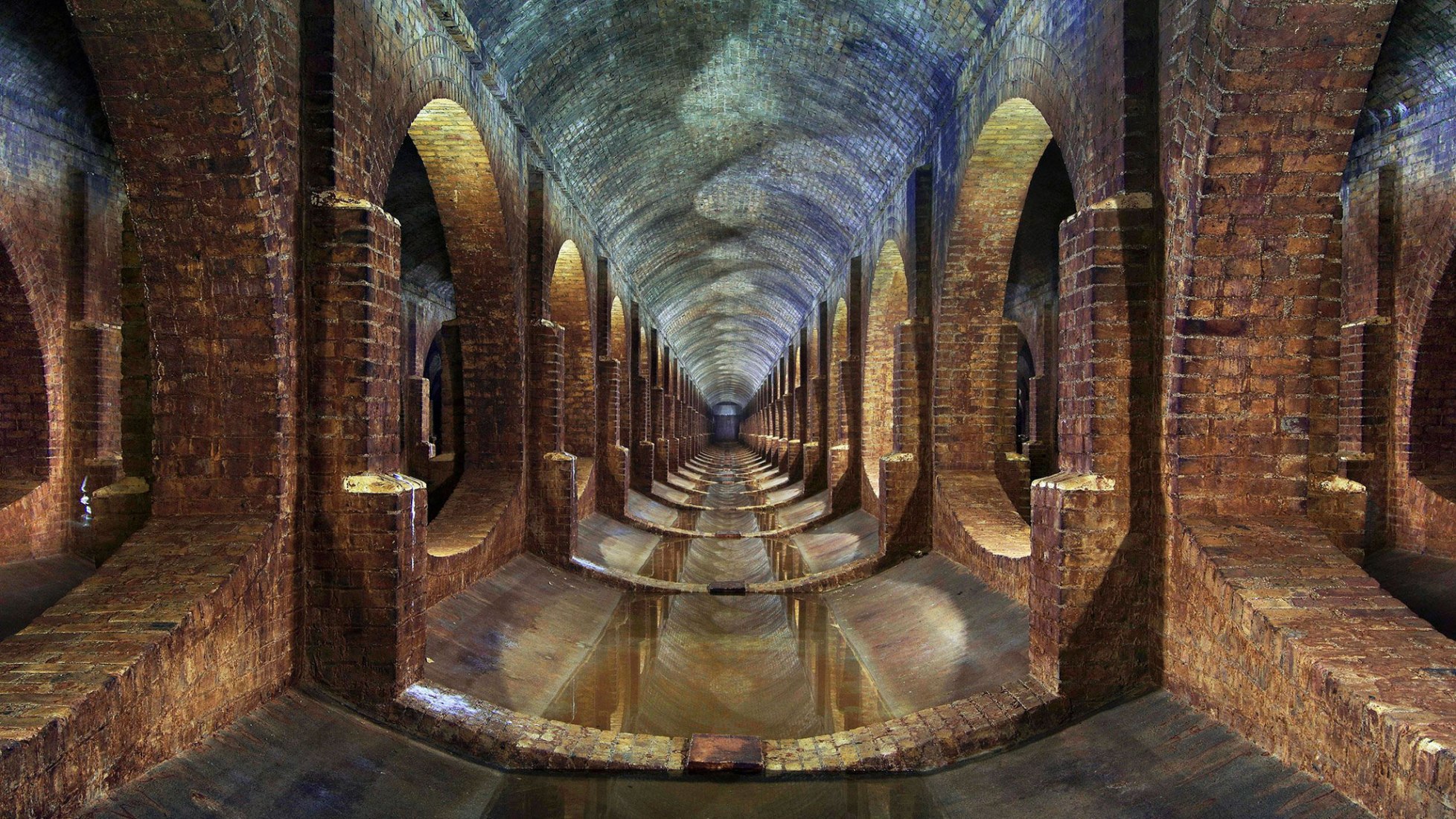 London. Brick arches of the covered reservoir, by the East London Waterworks Company in 1868. Photograph @ Matt Emmett