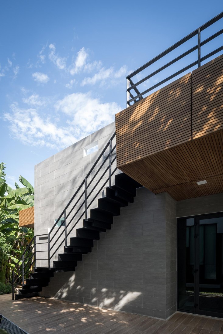 Phutthamonthon-Y House by Archimontage Design Fields Sophisticated. Photograph by Beer Singnoi