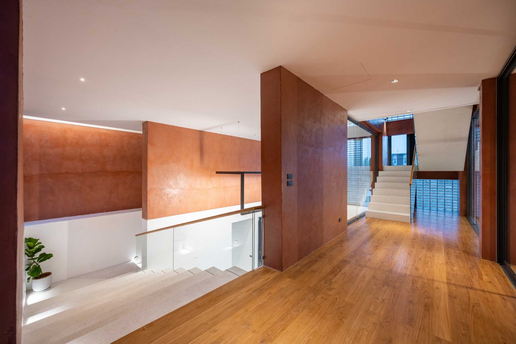 Casa Sena por Archimontage Design Fields Sophisticated. Fotografía por Rungkit Charoenwat