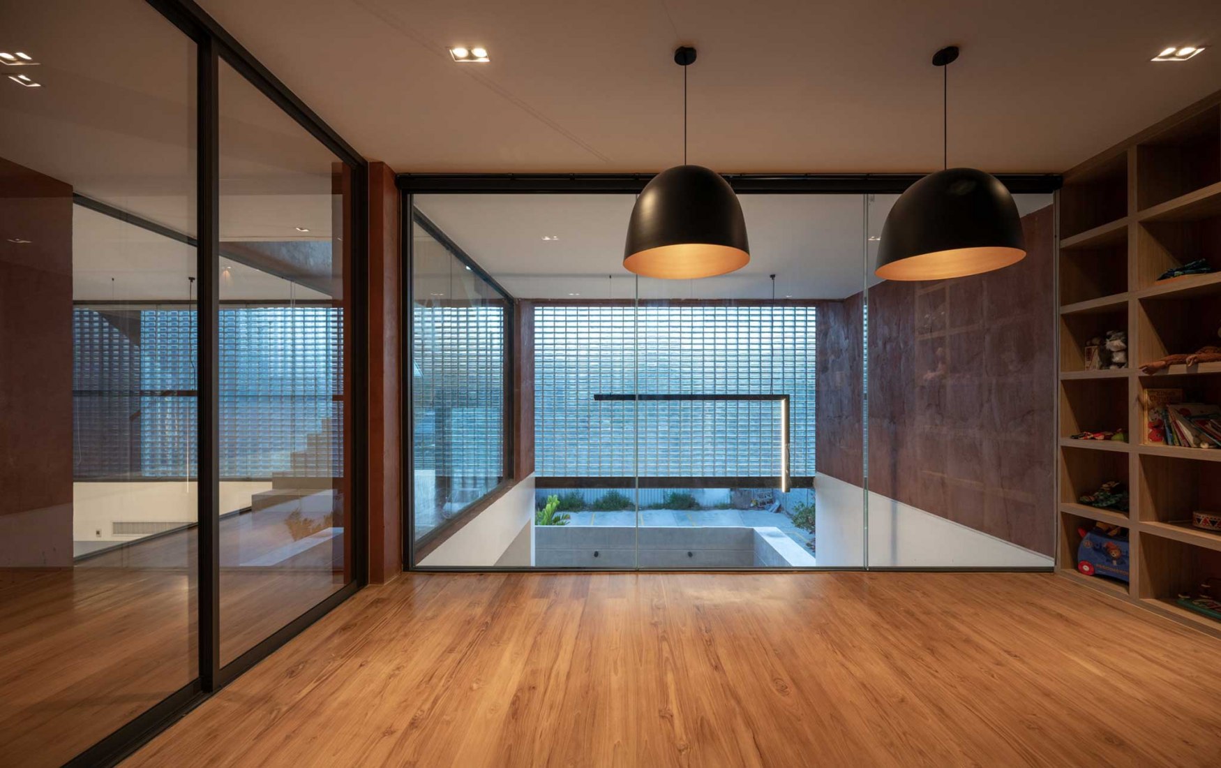 Casa Sena por Archimontage Design Fields Sophisticated. Fotografía por Rungkit Charoenwat