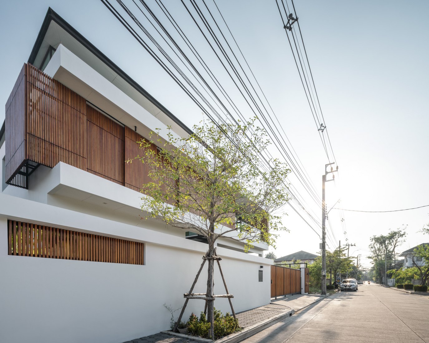 Casa Bangkae por Archimontage. Fotografía por Chalermwat Wongchompoo | Sofography
