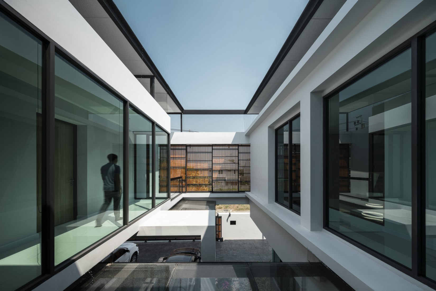 Casa Bangkae por Archimontage. Fotografía por Chalermwat Wongchompoo | Sofography
