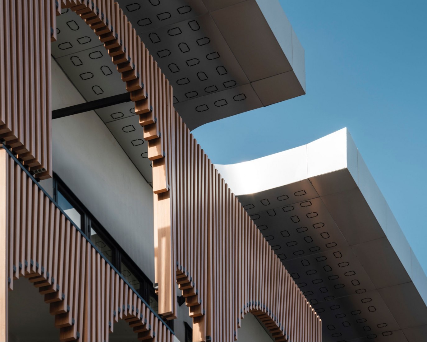 Vibhavadi Office by Archimontage Design Fields Sophisticated. Photograph by Chalermwat Wongchompoo | Sofography.